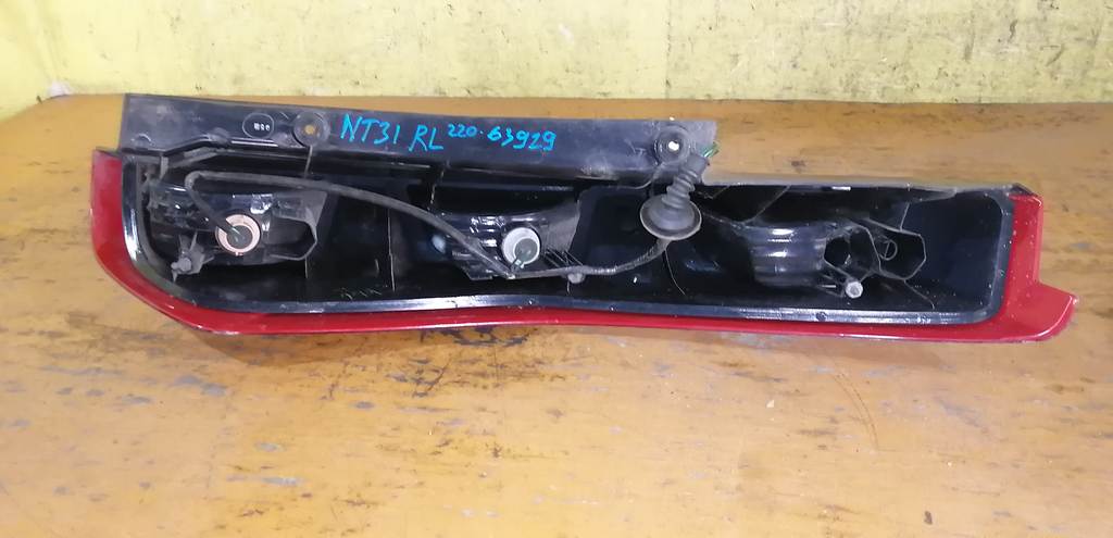 стоп-сигнал Nissan X-Trail 3