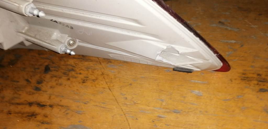 стоп-сигнал Nissan Teana 3