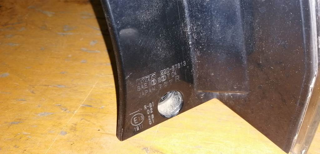 OUTLANDER CW5W СТОП ПРАВЫЙ 220-87813 Mitsubishi Outlander 1