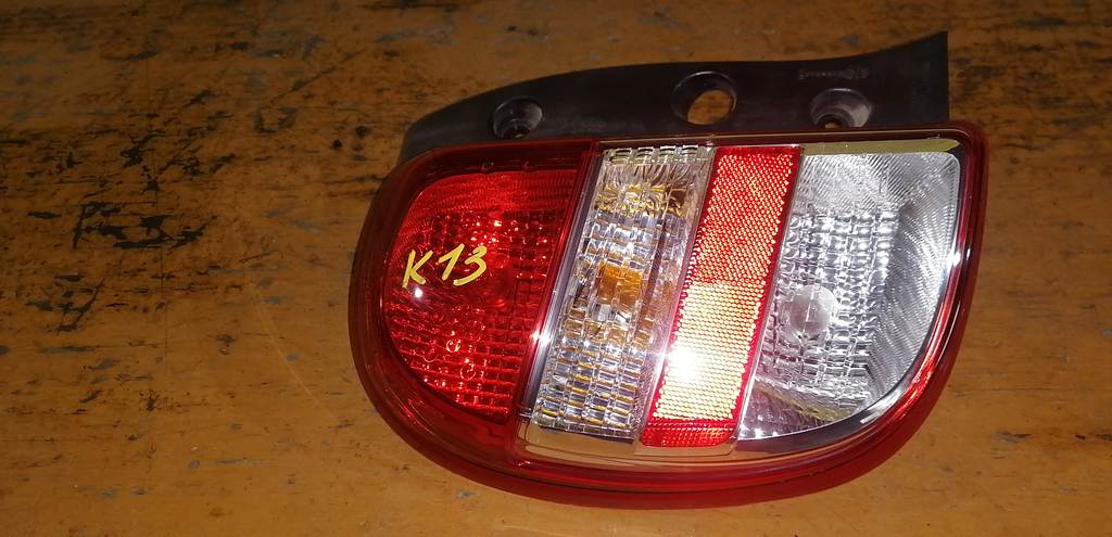 стоп-сигнал Nissan March 0