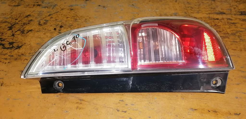 стоп-сигнал Toyota Passo 0