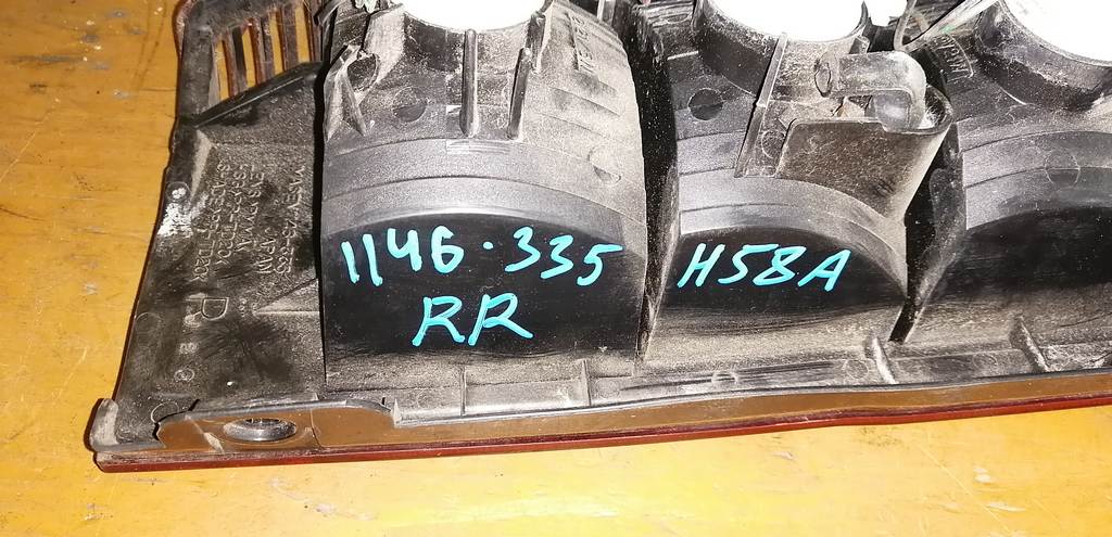 PAJERO MINI H58A СТОП ПРАВЫЙ 1146-335 Mitsubishi Pajero Mini 1