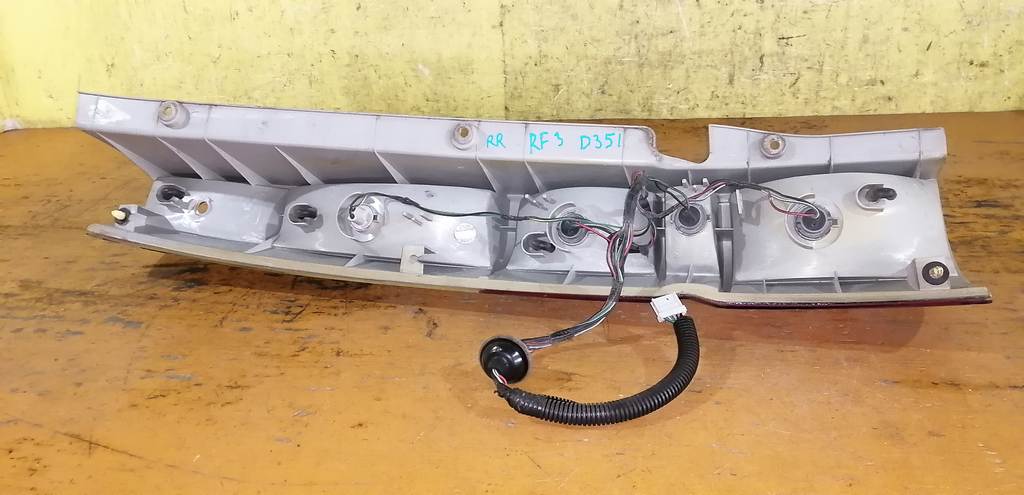 Осветительные приборы Honda Stepwgn 2