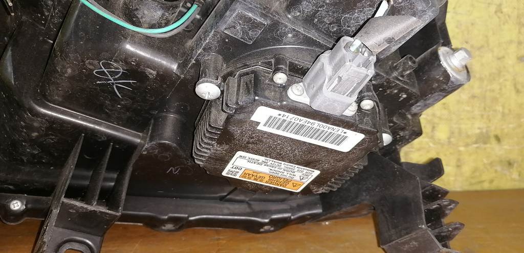 фара Nissan X-Trail 3