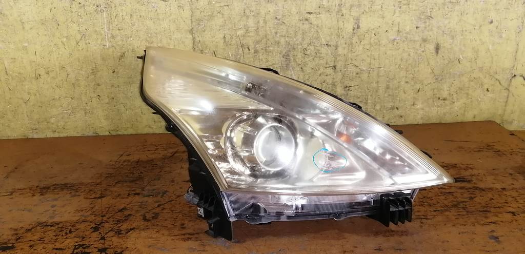 фара Nissan Teana 0