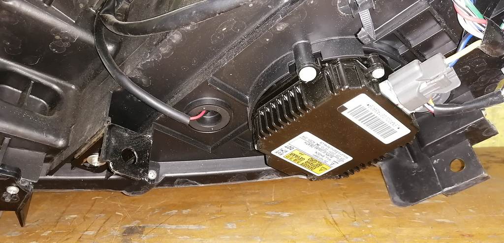 TEANA J32 ФАРА ПРАВАЯ 100-63023 XENON, ЭЛ.КОР.ДЕФЕКТ Nissan Teana 4