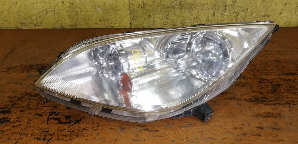 фара Mitsubishi Colt 0