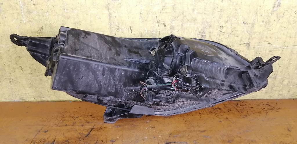 Осветительные приборы Mitsubishi Colt 2