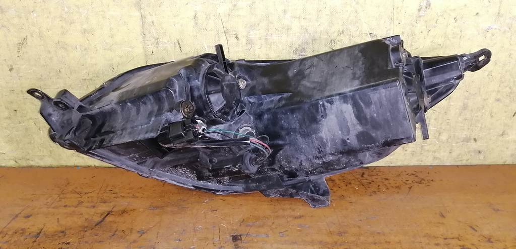 Осветительные приборы Mitsubishi Colt 2