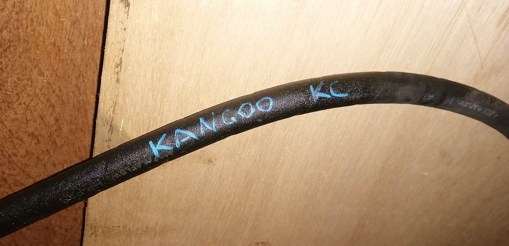 KANGOO KC ШЛАНГ ГУРА Renault Kangoo 1