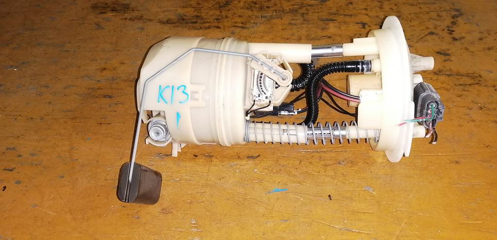 бензонасос Nissan March 0