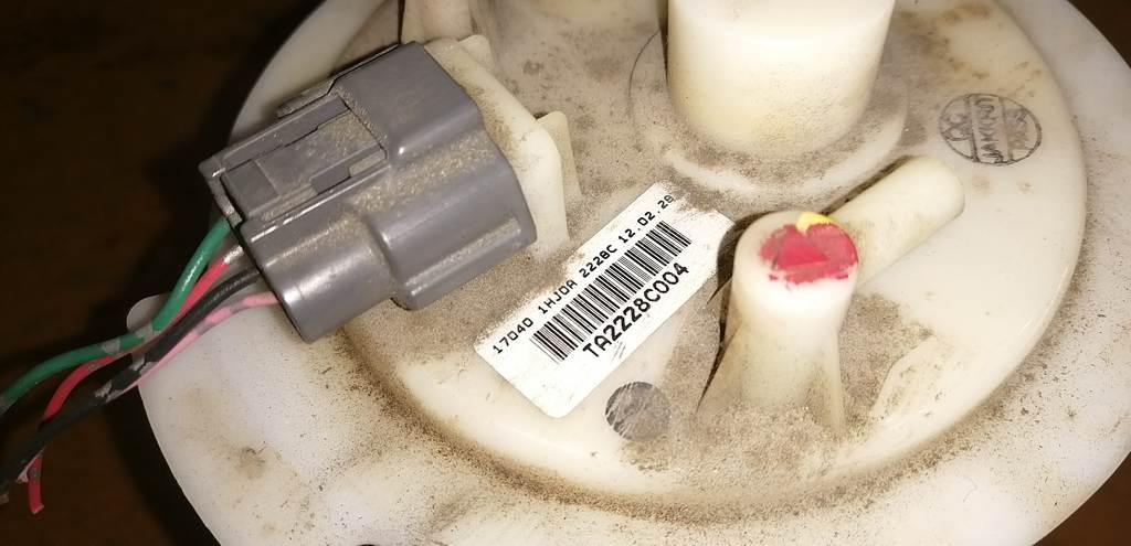 бензонасос Nissan March 3