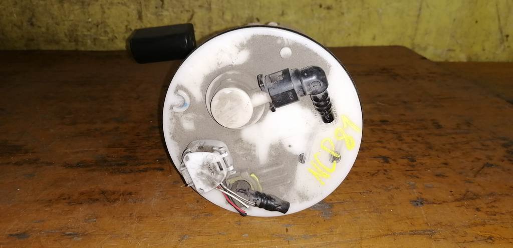 SIENTA NCP81G БЕНЗОНАСОС Toyota Sienta 1