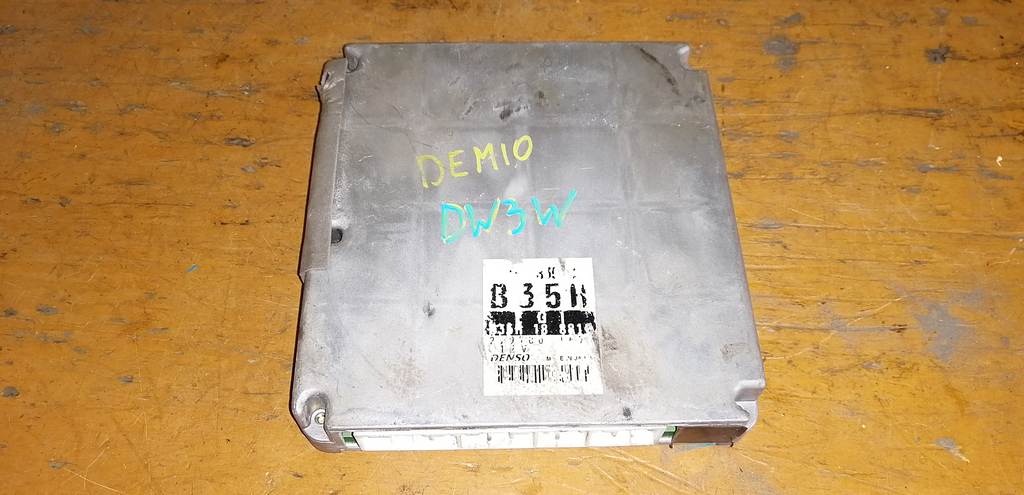 блок управления двс Mazda Demio 0