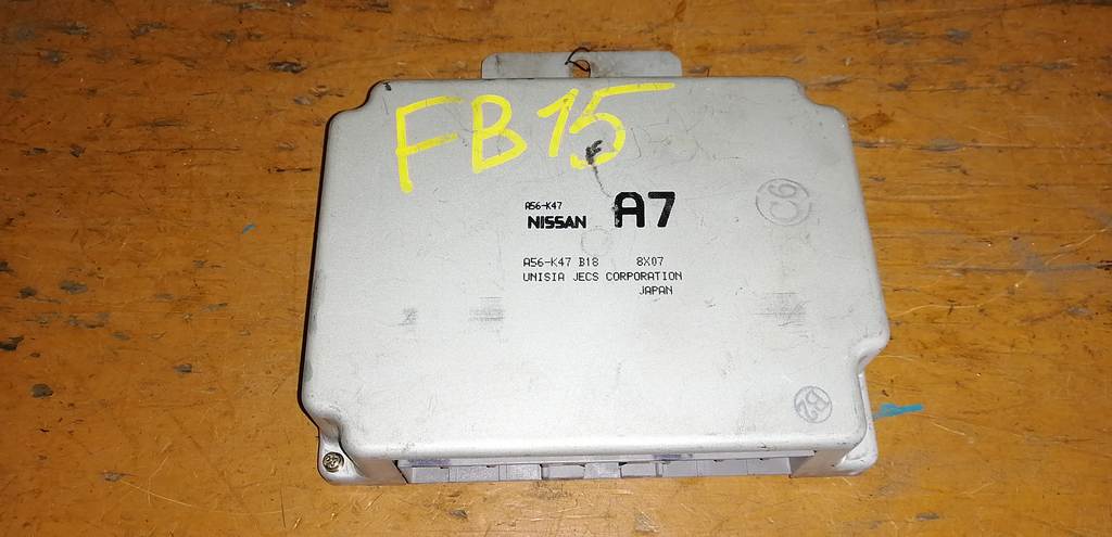 блок управления двс Nissan Sunny 0