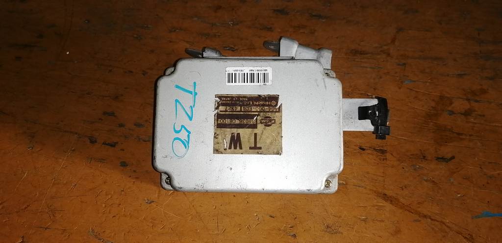 блок управления двс Nissan Murano 0