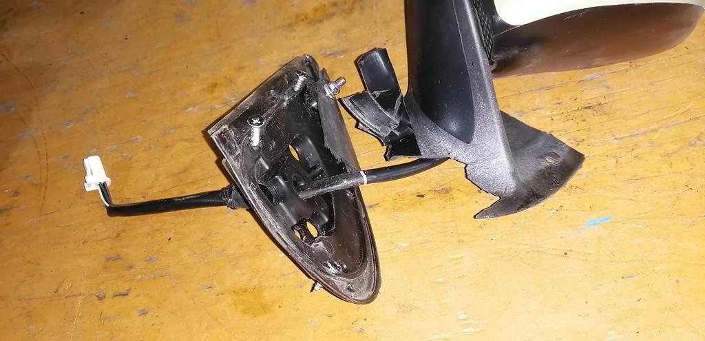 SIENTA NCP81G ЗЕРКАЛО ПРАВОЕ 7К.ДЕФЕКТ Toyota Sienta 1