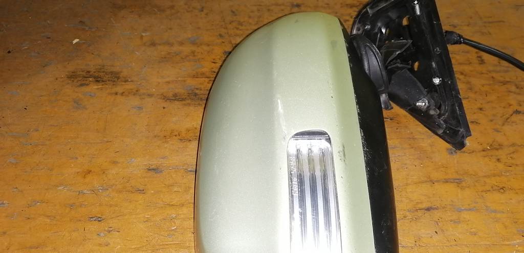 зеркало Toyota Sienta 3