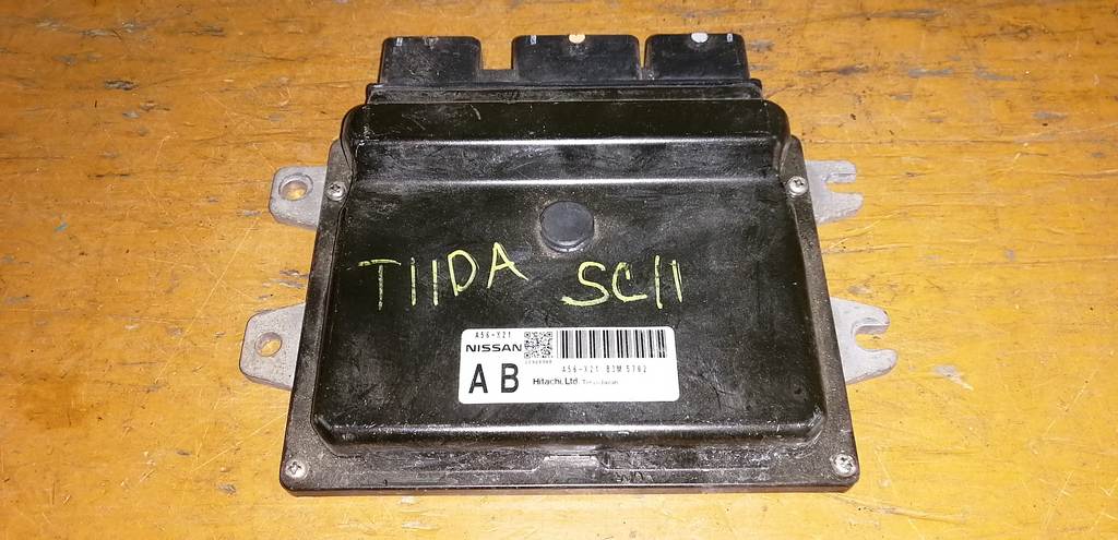 блок управления двс Nissan Tiida Latio 0