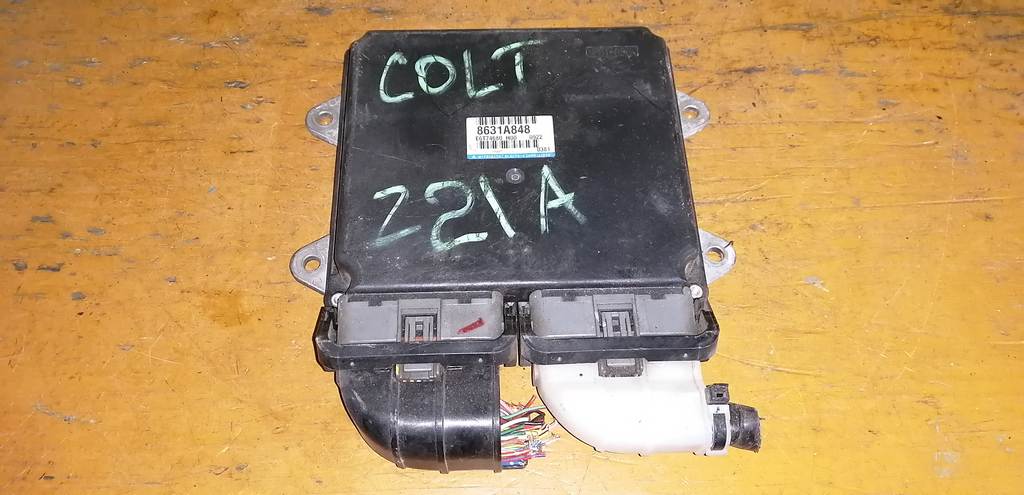 блок управления двс Mitsubishi Colt 0