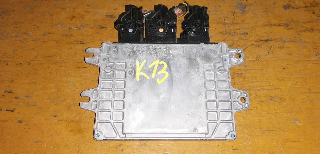 блок управления двс Nissan March 0