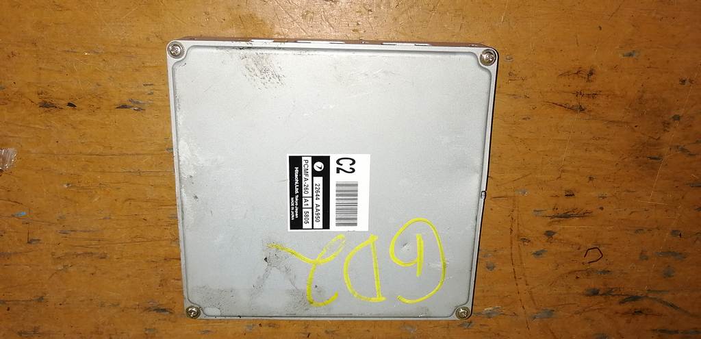 блок управления двс Subaru Impreza 0