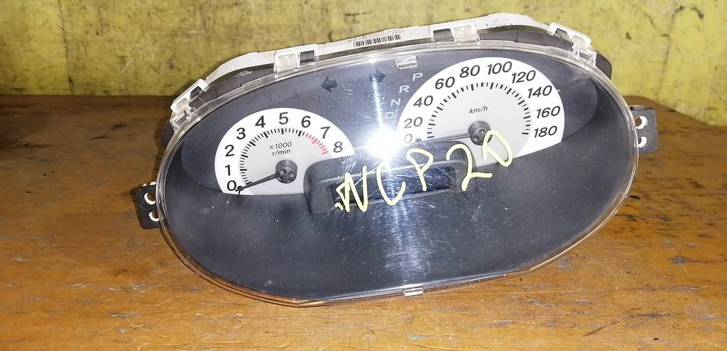 щиток приборов Toyota Funcargo 0