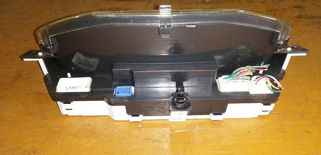 щиток приборов Toyota Funcargo 3