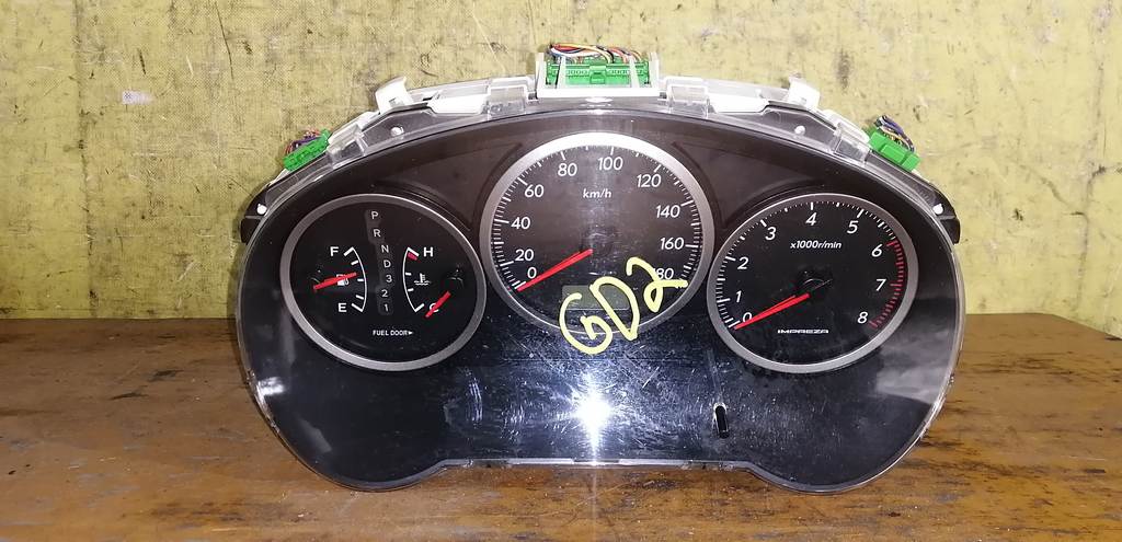 щиток приборов Subaru Impreza 0
