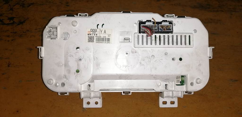 Салон Mitsubishi Colt 2