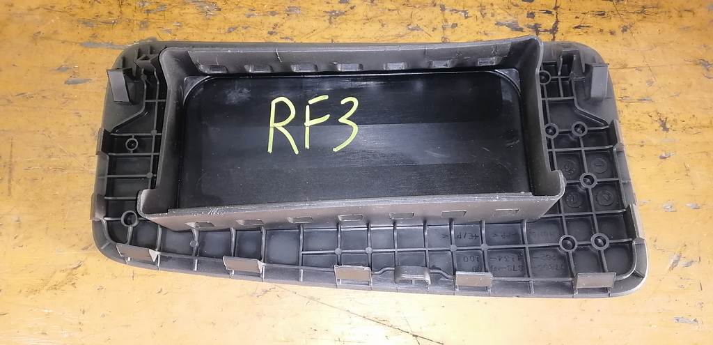 STEPWGN RF3 НАКЛАДКА AIRBAG ПАССАЖ. Honda Stepwgn 1