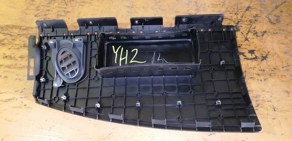 ELEMENT YH2 НАКЛАДКА AIRBAG ПАССАЖ. Honda Element 1