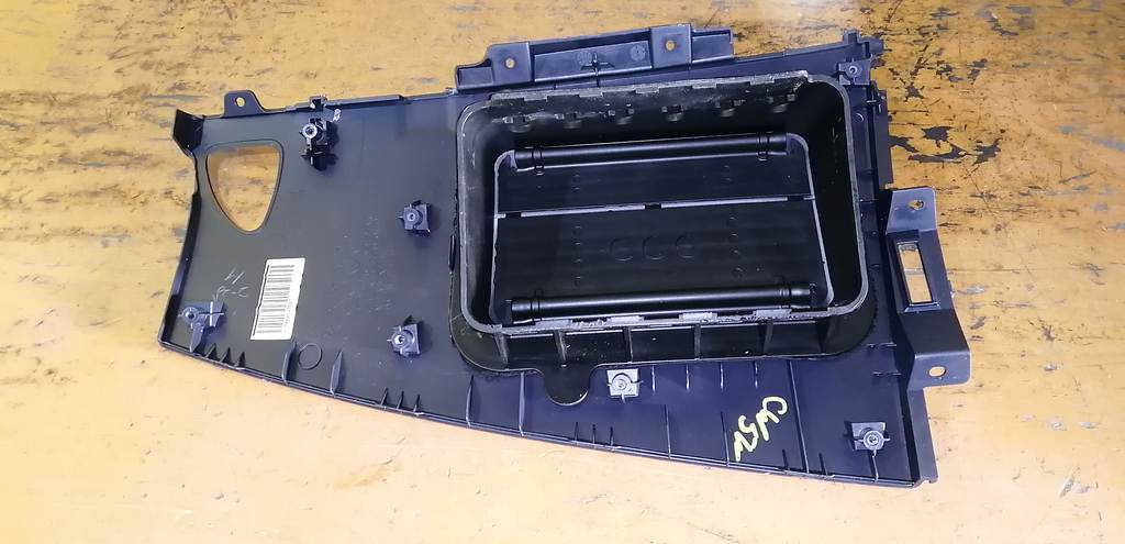 OUTLANDER CW5W НАКЛАДКА AIRBAG ПАССАЖ. Mitsubishi Outlander 1