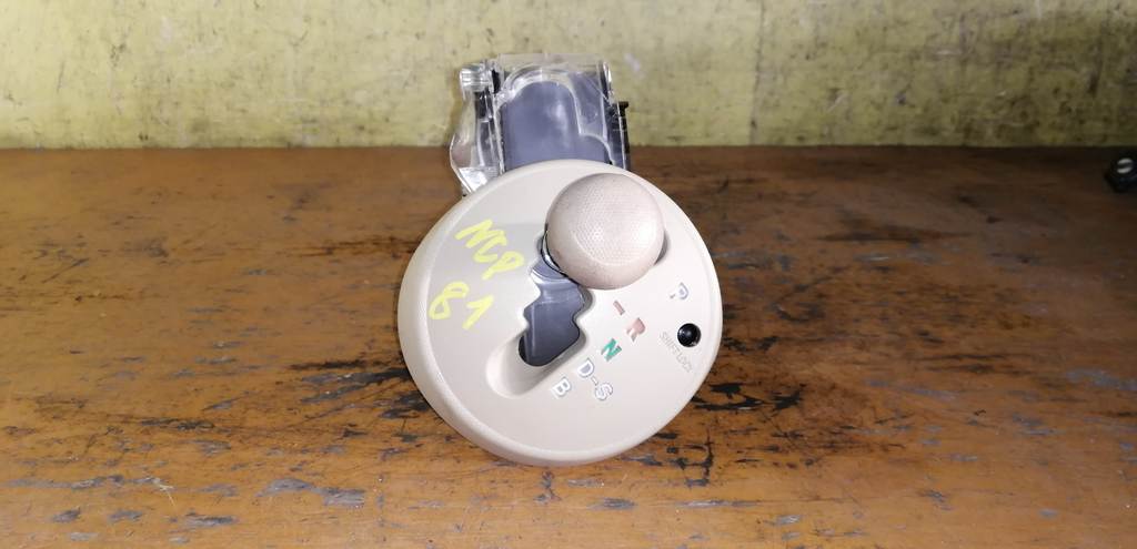 SIENTA NCP81G СЕЛЕКТОР АКПП Toyota Sienta 1