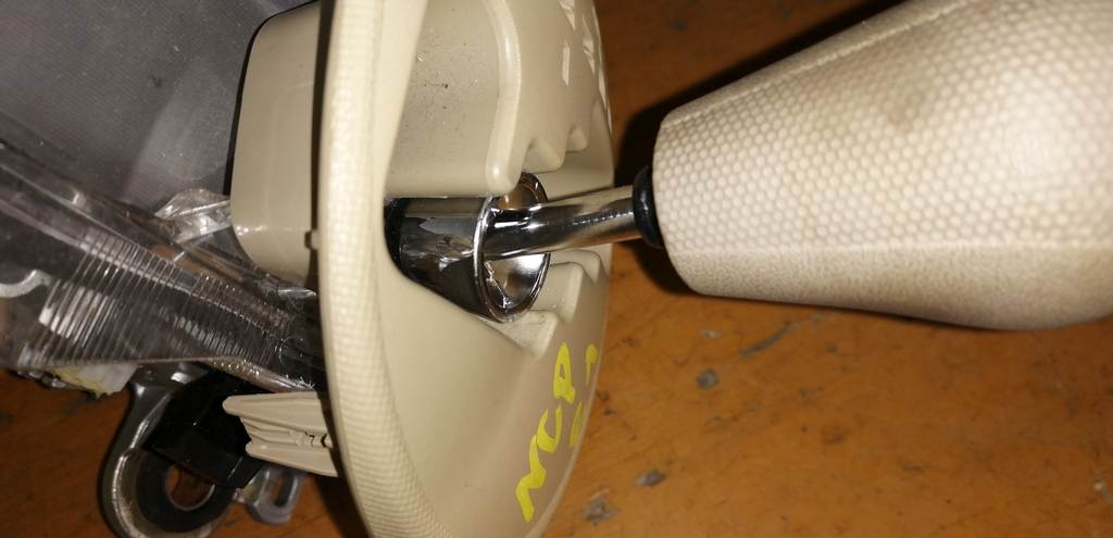 селектор акпп Toyota Sienta 3