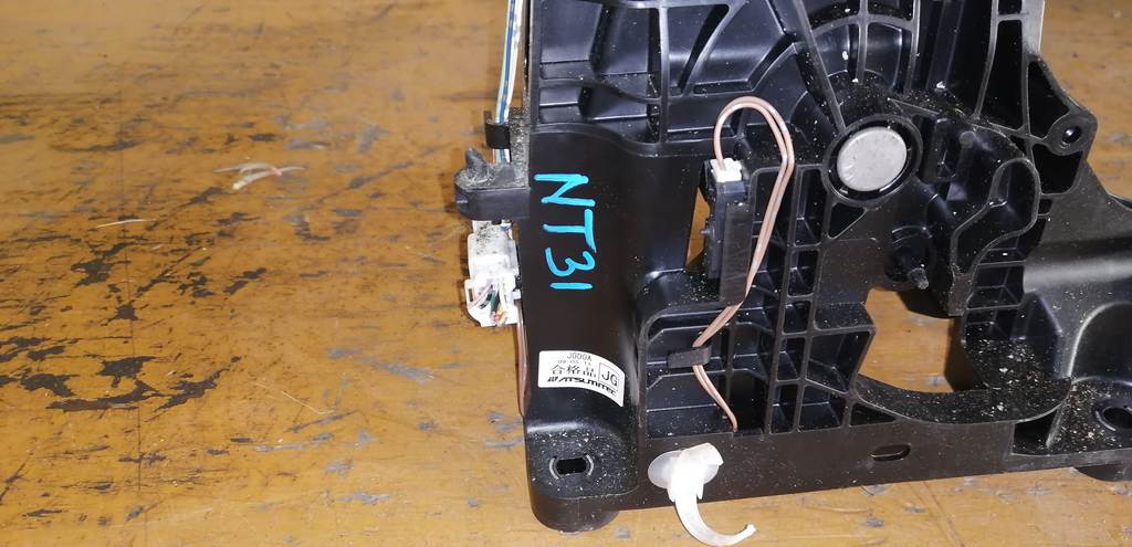 X-TRAIL NT31 СЕЛЕКТОР АКПП Nissan X-Trail 1