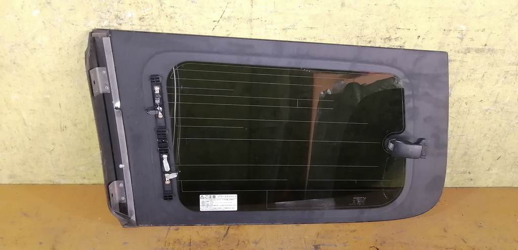 Кузов Honda Elysion 2