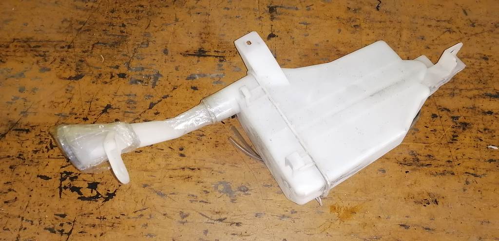 бачок омывателя Nissan March 3