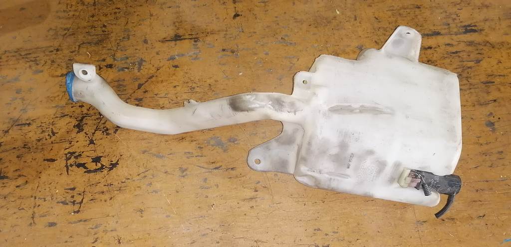 ELEMENT YH2 БАЧОК ОМЫВАТЕЛЯ С МОТОРЧ. Honda Element 4