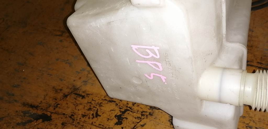 LEGACY BP5 БАЧОК ОМЫВАТЕЛЯ С МОТОРЧ. Subaru Legacy 1