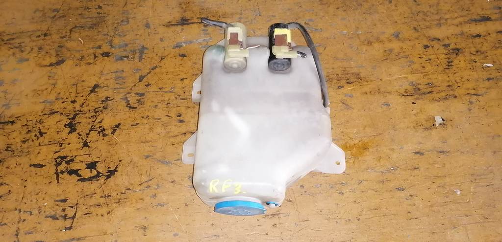 бачок омывателя Honda Stepwgn 0