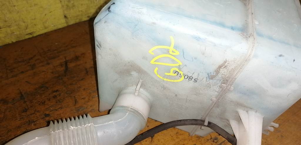 IMPREZA GD2 БАЧОК ОМЫВАТЕЛЯ С МОТОРЧ. Subaru Impreza 1