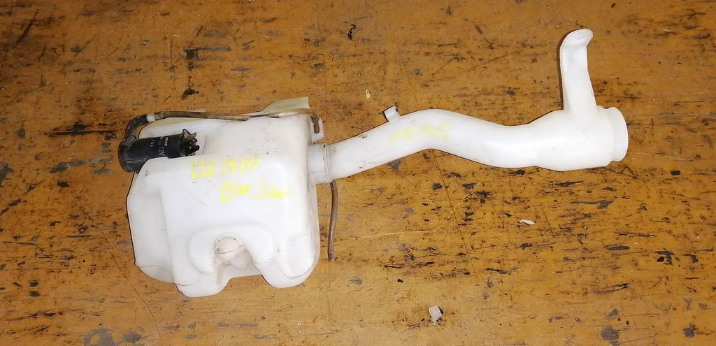 бачок омывателя Mazda Demio 0