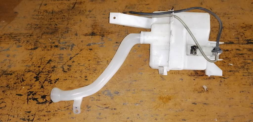 бачок омывателя Nissan Note 3