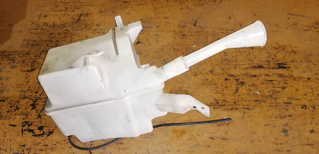 бачок омывателя Nissan Teana 3