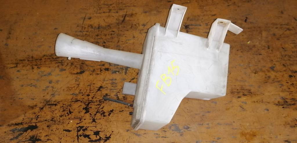 бачок омывателя Nissan Sunny 0