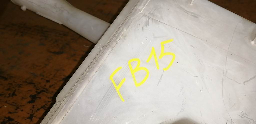 SUNNY FB15 БАЧОК ОМЫВАТЕЛЯ С МОТОРЧ. Nissan Sunny 1