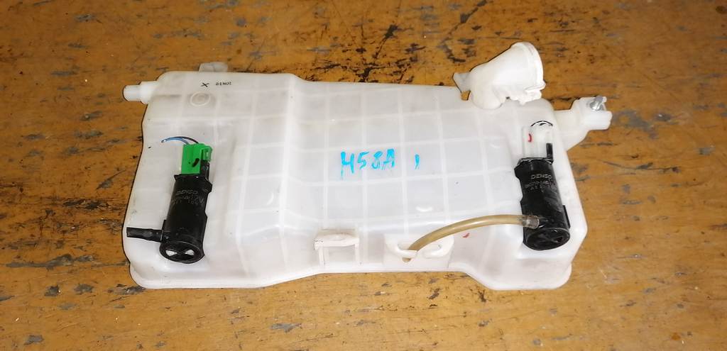 бачок омывателя Mitsubishi Pajero Mini 0