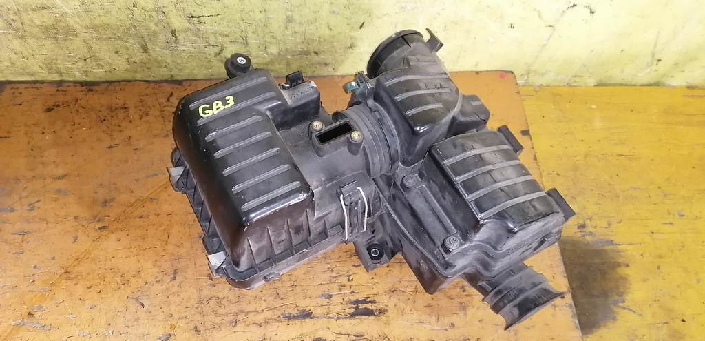 корпус воздушного фильтра Honda Freed 0