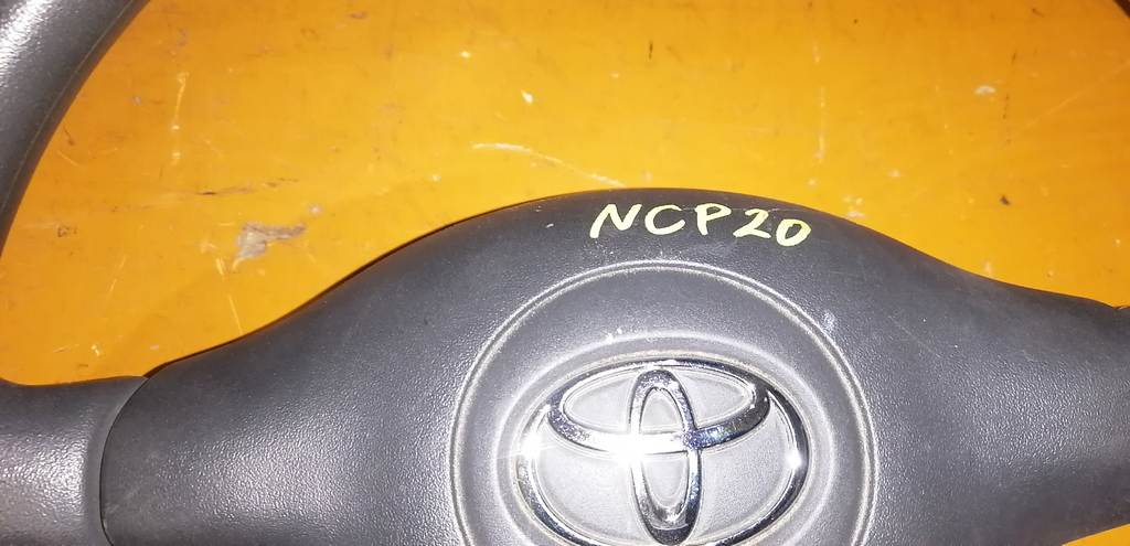 FUNCARGO NCP20 РУЛЬ+НАКЛАДКА Toyota Funcargo 1